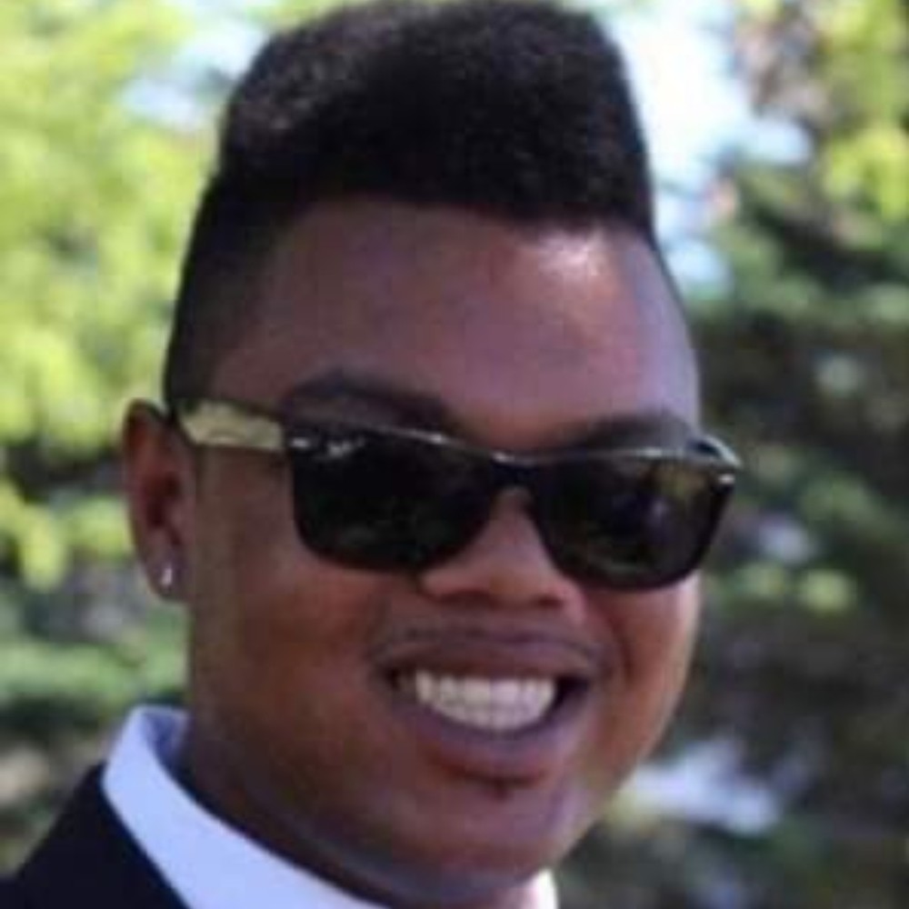 Meet your Posher, Elijah